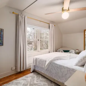 Hunter House Vancouver